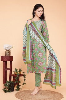 Green Flower Heavy Yoke Dupatta Set