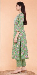 Green Flower Heavy Yoke Dupatta Set