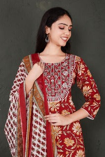 Red Sr Flower Heavy Yoke Embd
