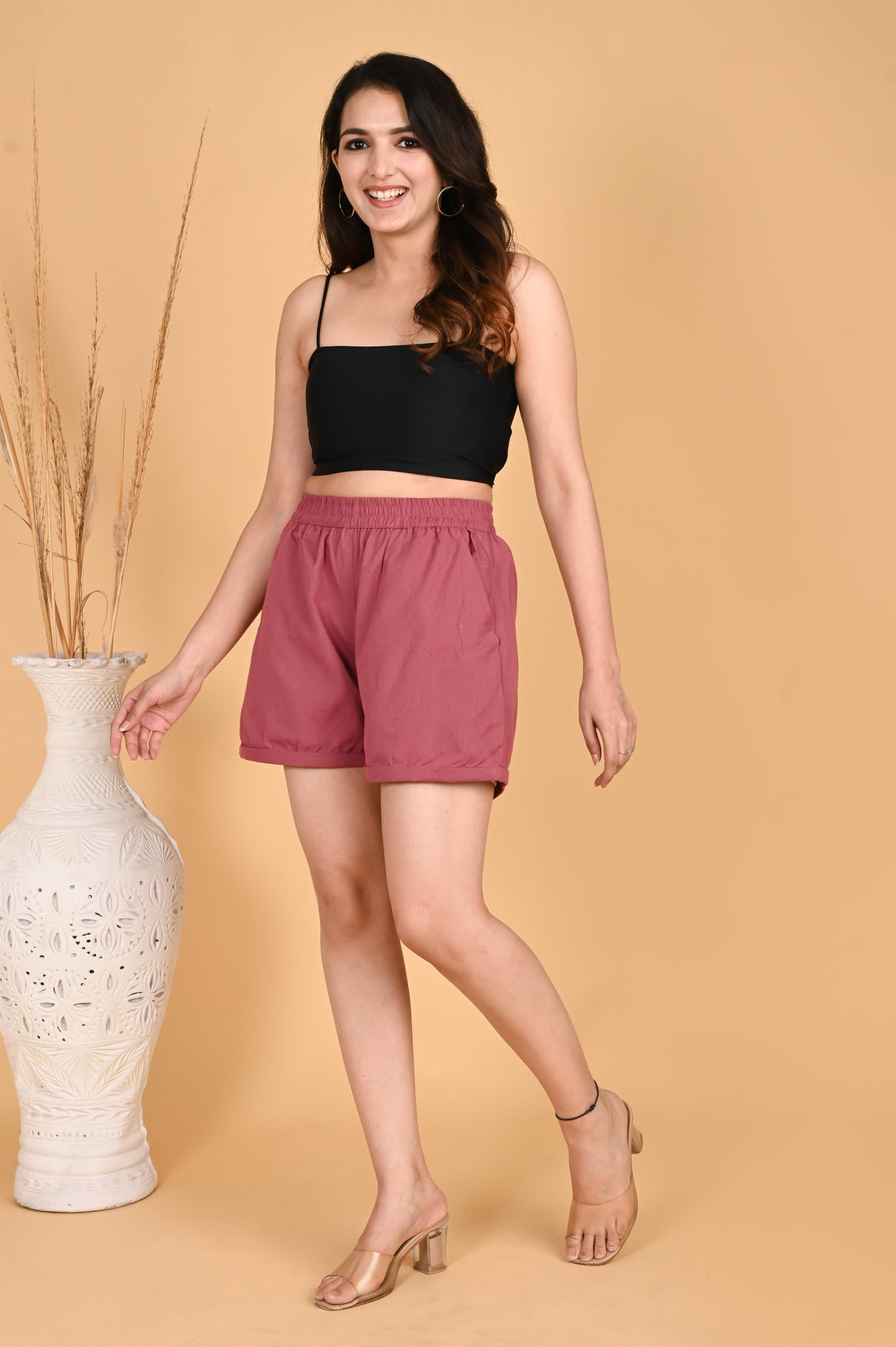 ROSE TAUPE LINEN SHORTS - SKYTICK